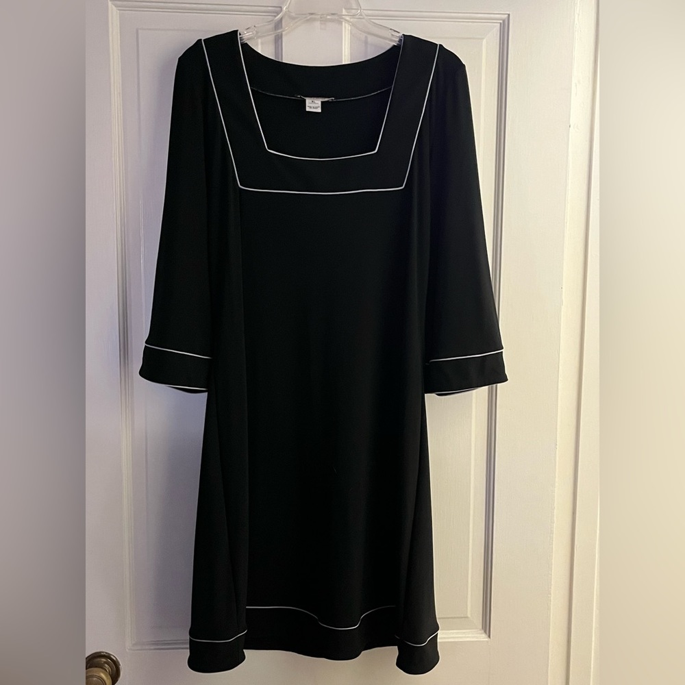 White House black market dress. Size extra large.